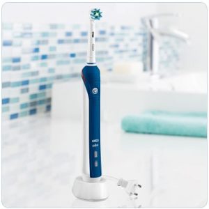 Oral B Cross Action Pro 2000